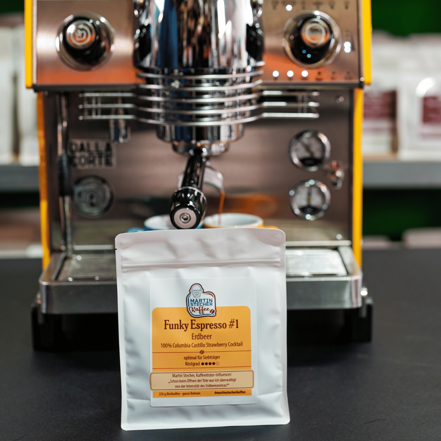 Funky Espresso #1: Columbia Castillo Strawberry Cocktail